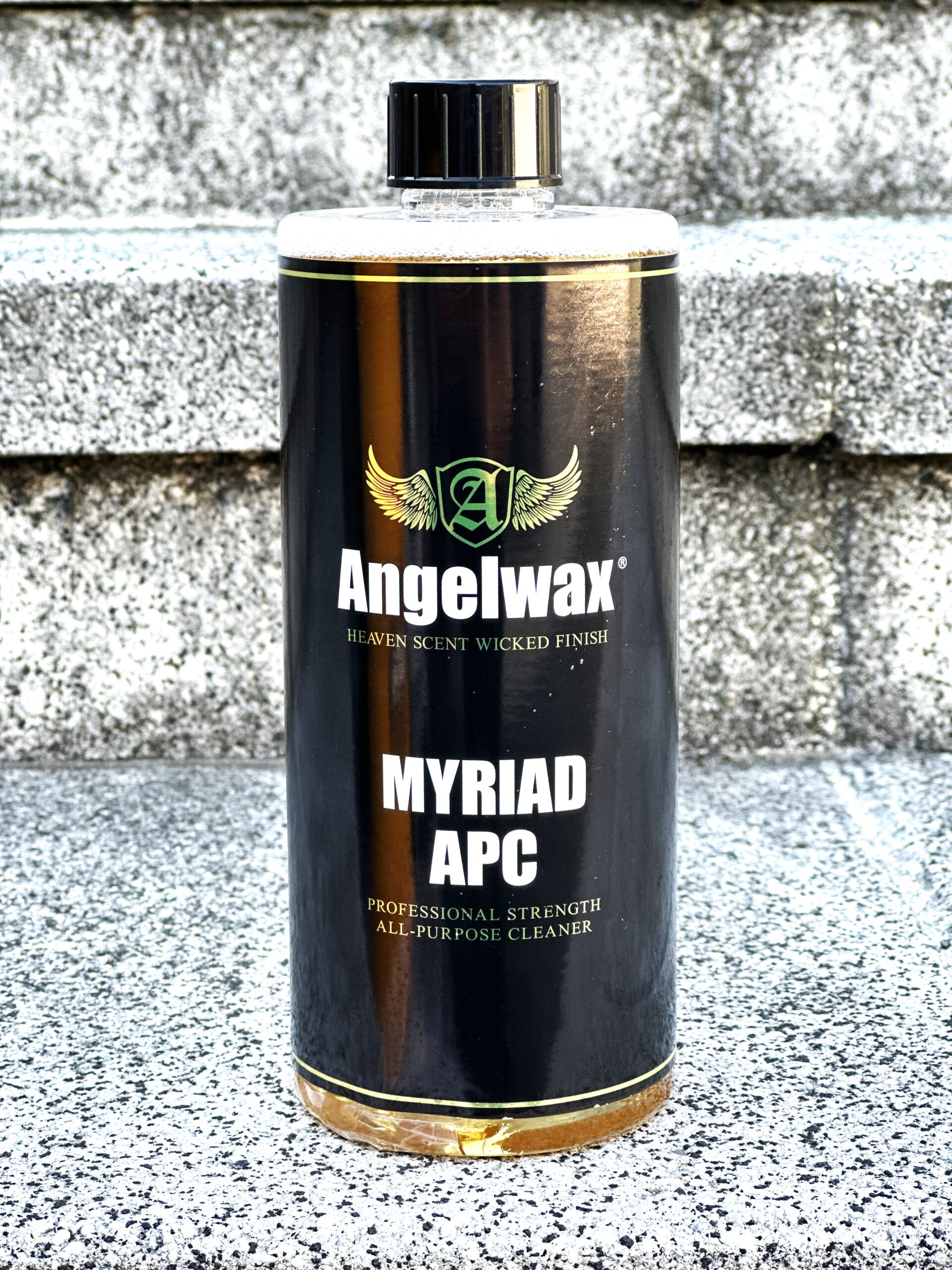 エンジェルワックス ANGELWAX Myriad APC 1000ml のボトル