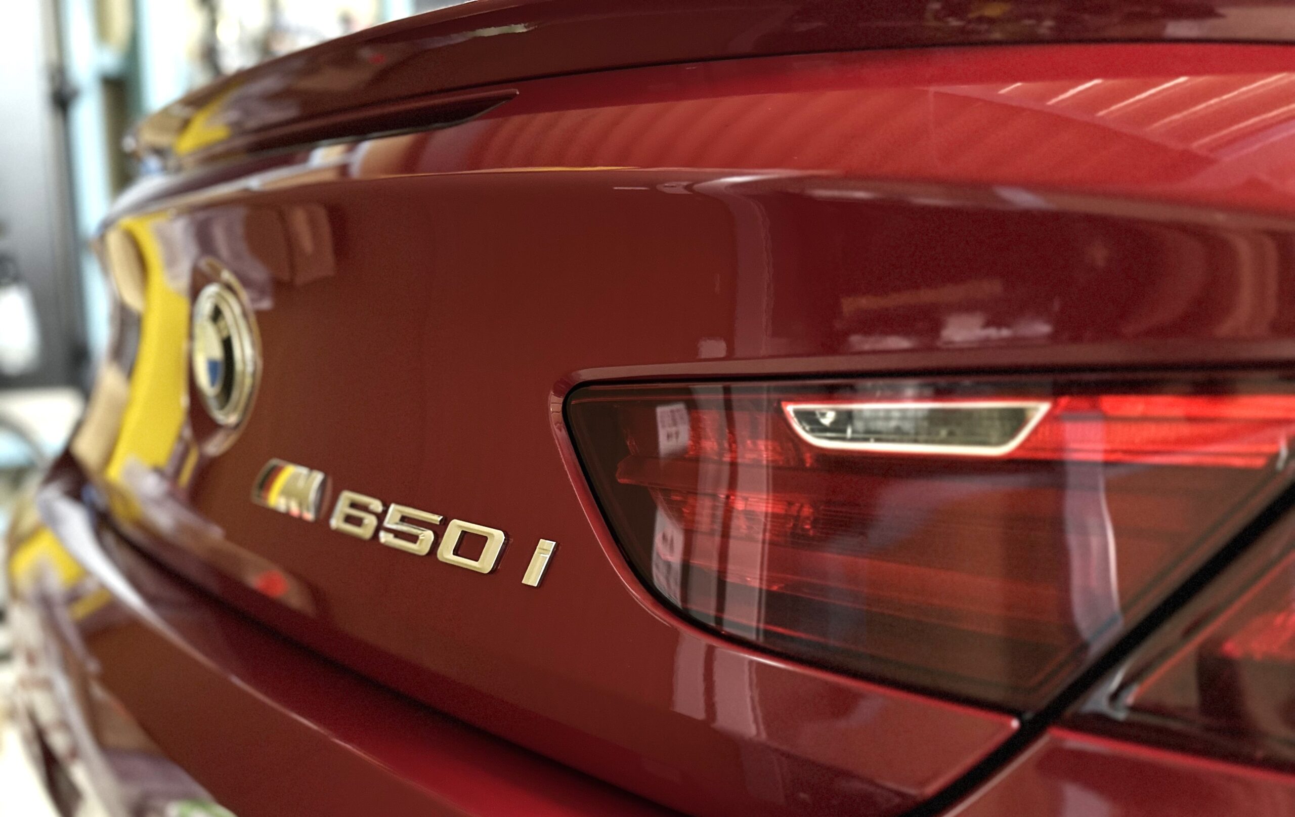 洗車後のBMW F13 650Iのフロントビュー