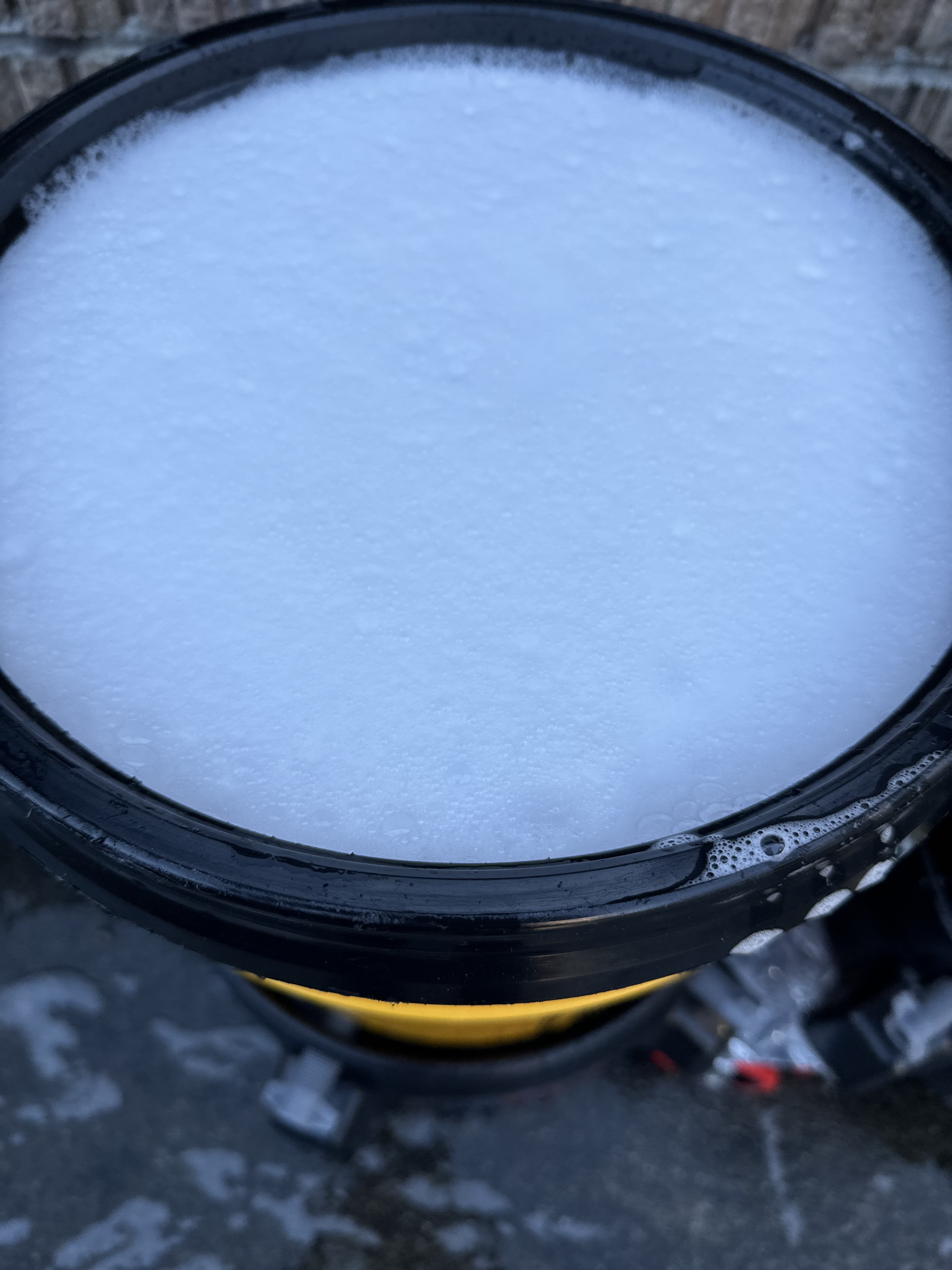 バケツで泡立てたREFLECTED The SOUR Wash