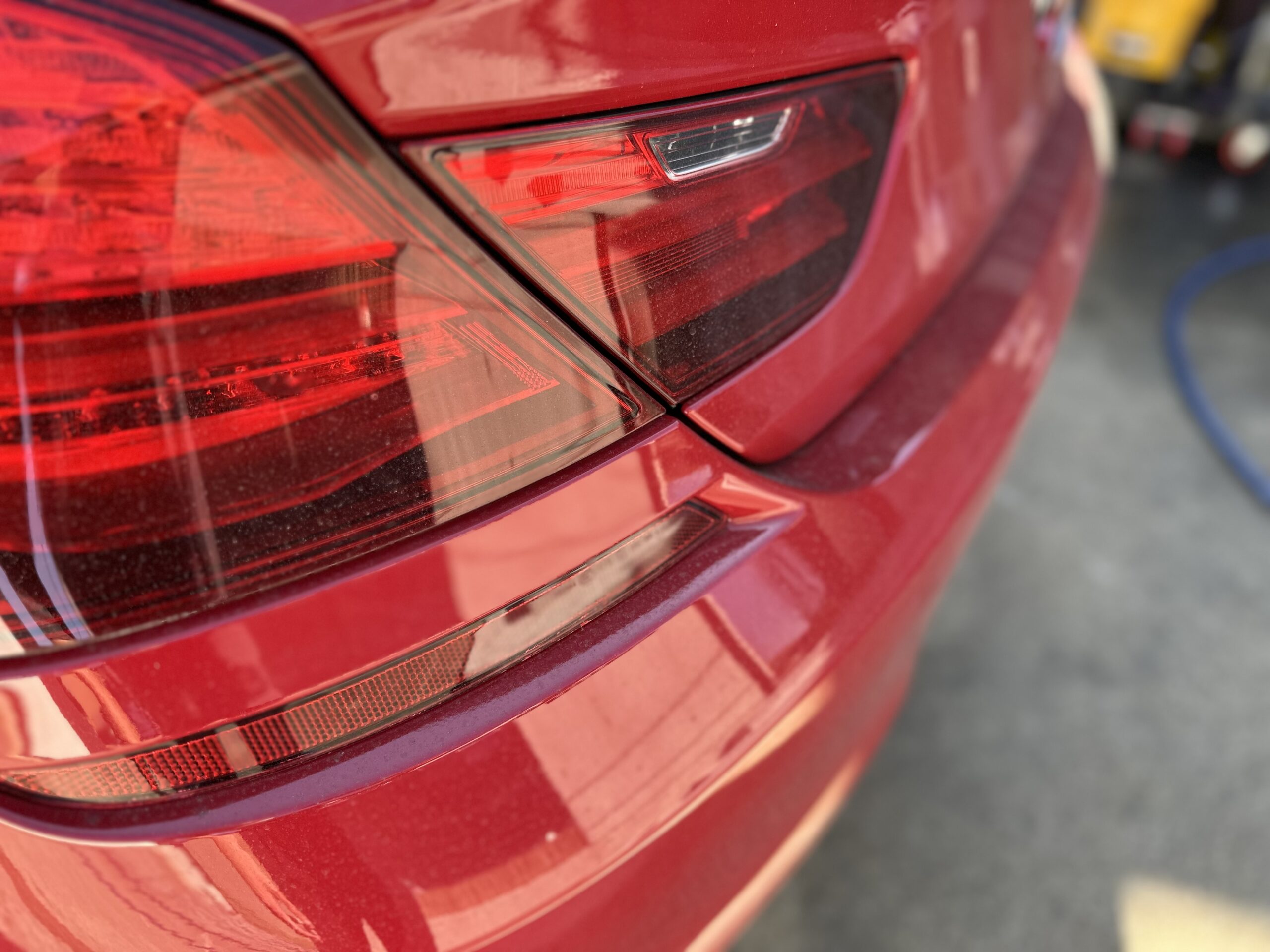 BMW F13 650i 洗車前のフロントまわりの汚れ