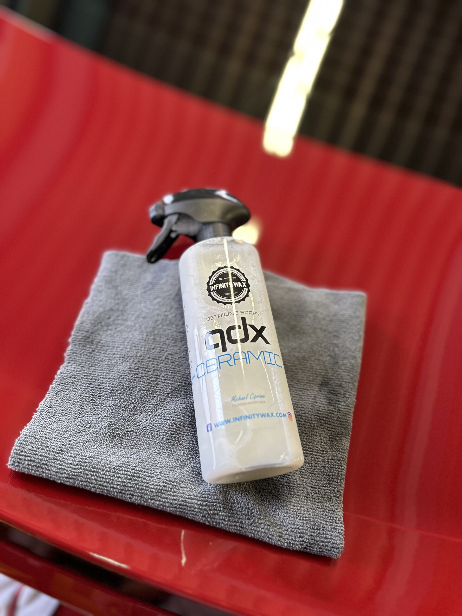 INFINITYWAX QDX Ceramic Detailer のボトル