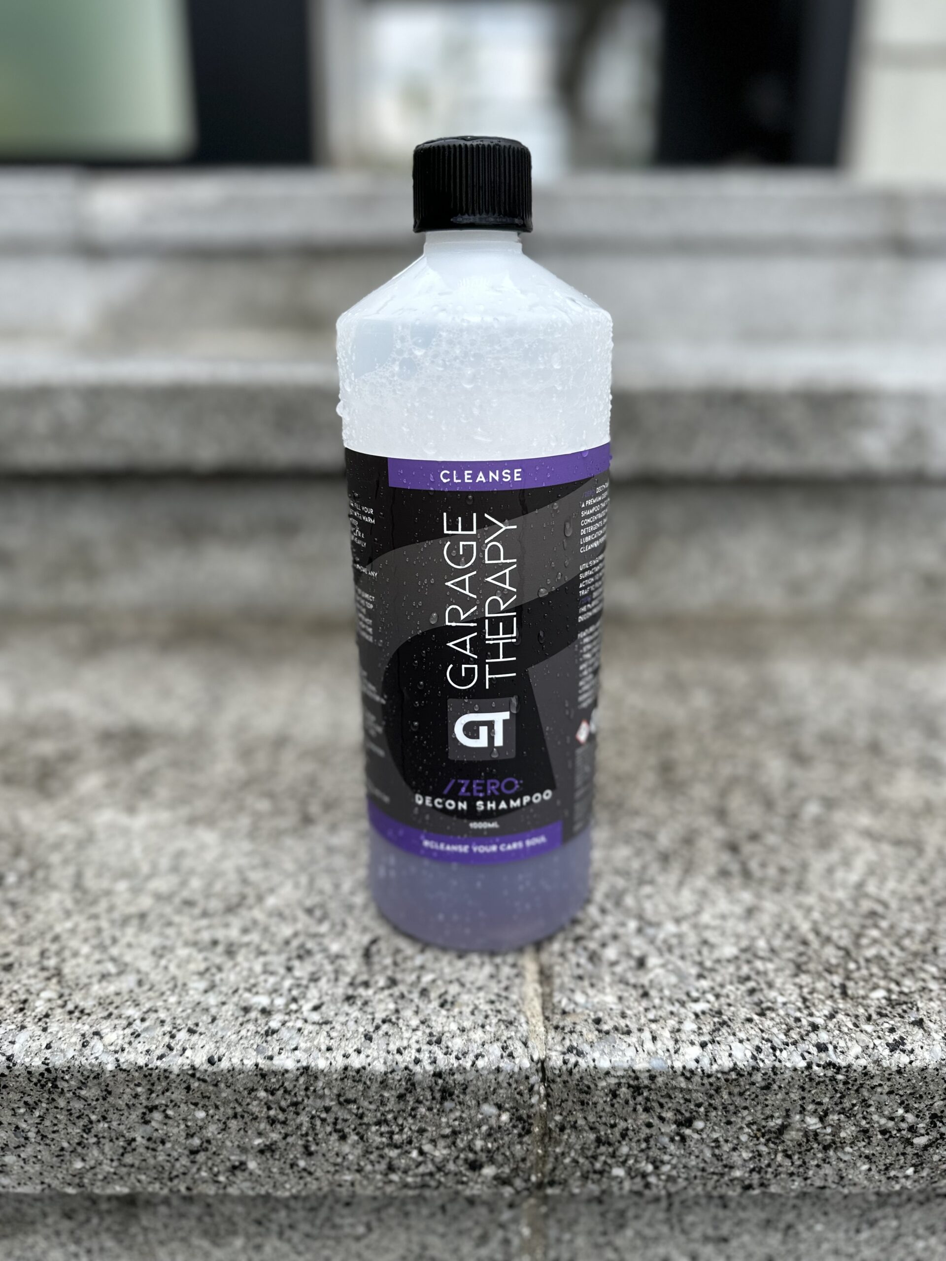 ガレージセラピー Garage Therapy ZERO: Decon Shampoo の泡でコンタクトウォッシュ
