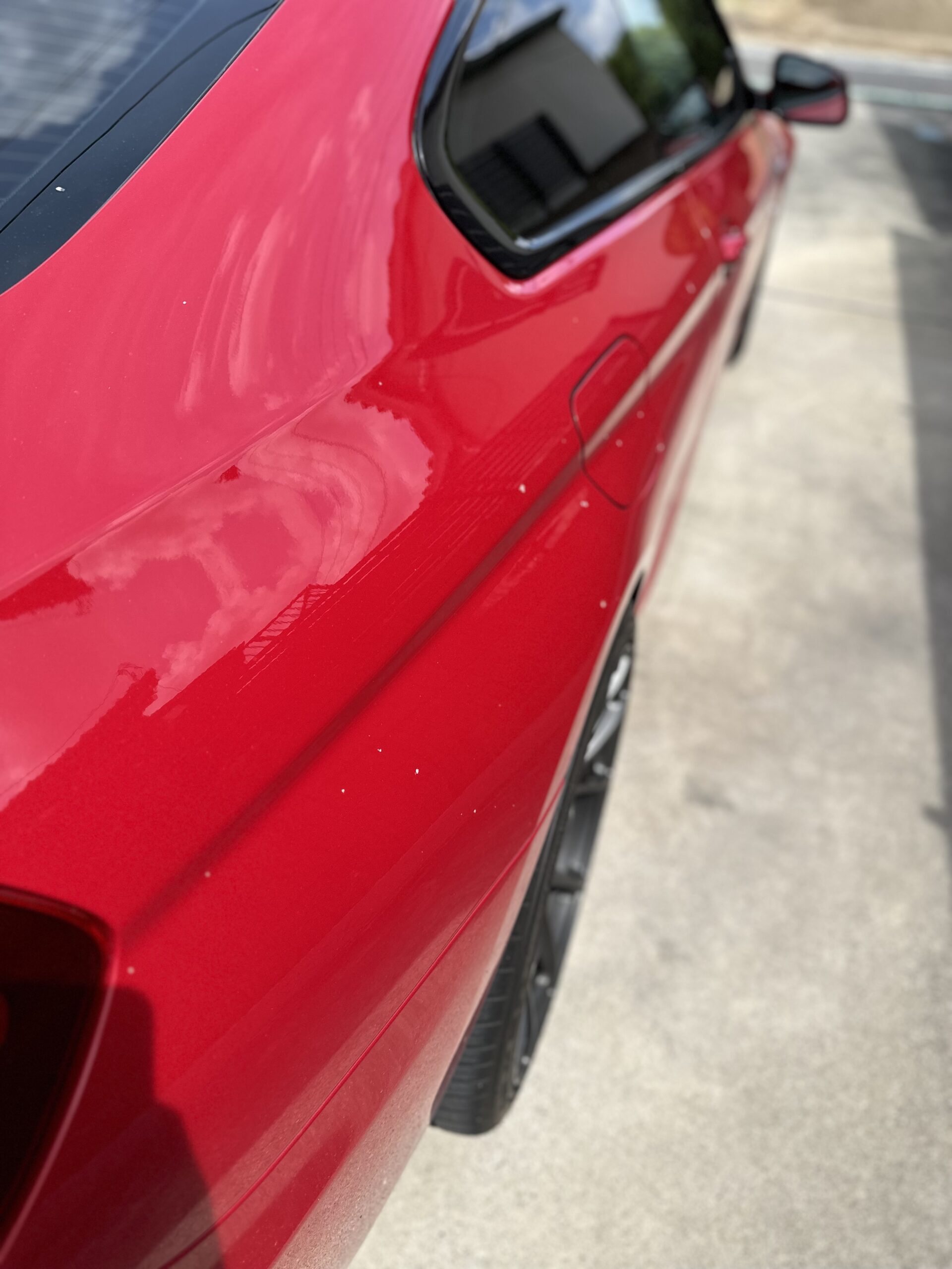 洗車前の BMW F13 650i のリア