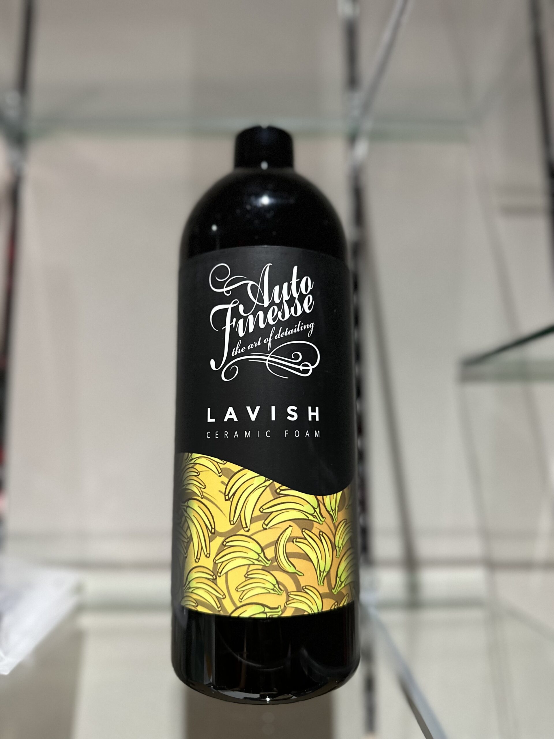 オートフィネス Auto Finesse Lavish をBMWにフォームランスで施工