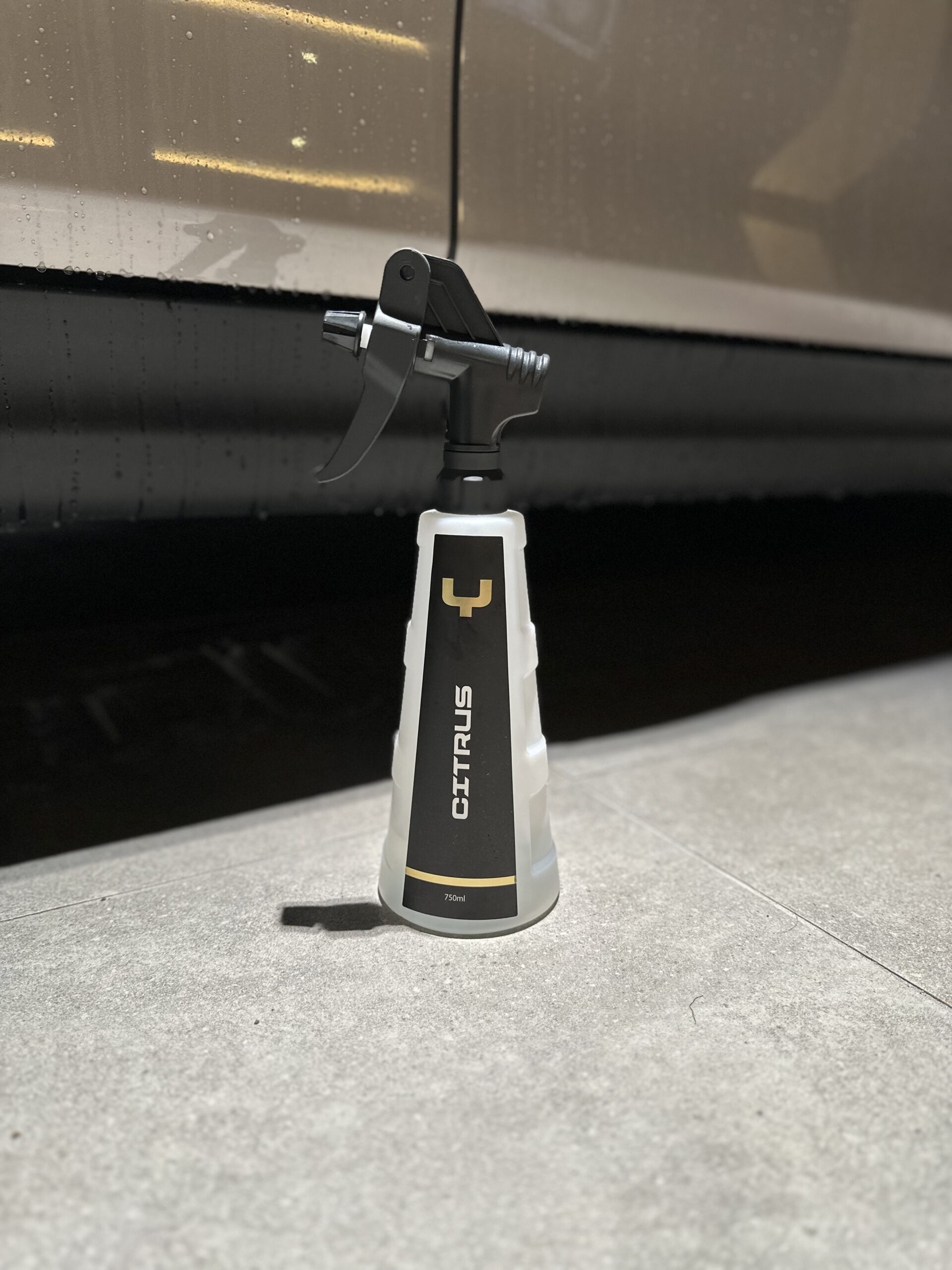 ヤムカーズ YUMCARS Yum Citrus をプレッソルのボトルに入れて使用