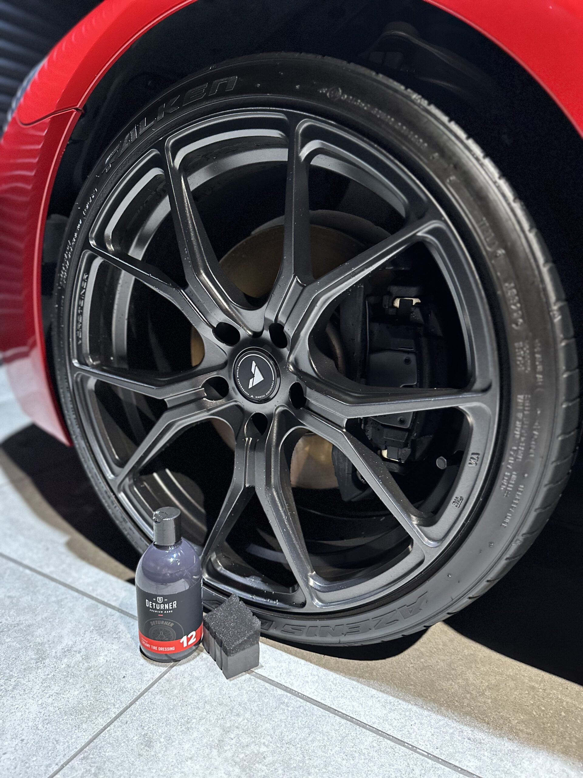 DETURNER CREAMY TIRE DRESSINGのボトル
