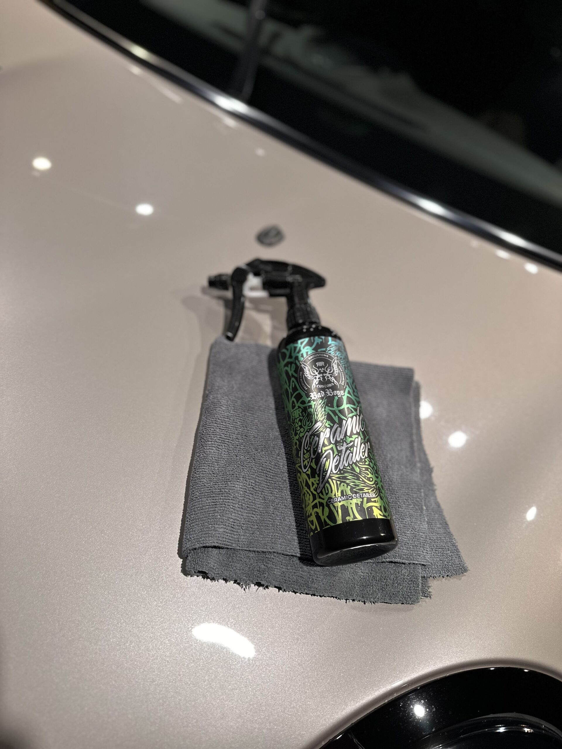 RRカスタムズ RRCustoms BadBoys Ceramic Detailerをボディに施工