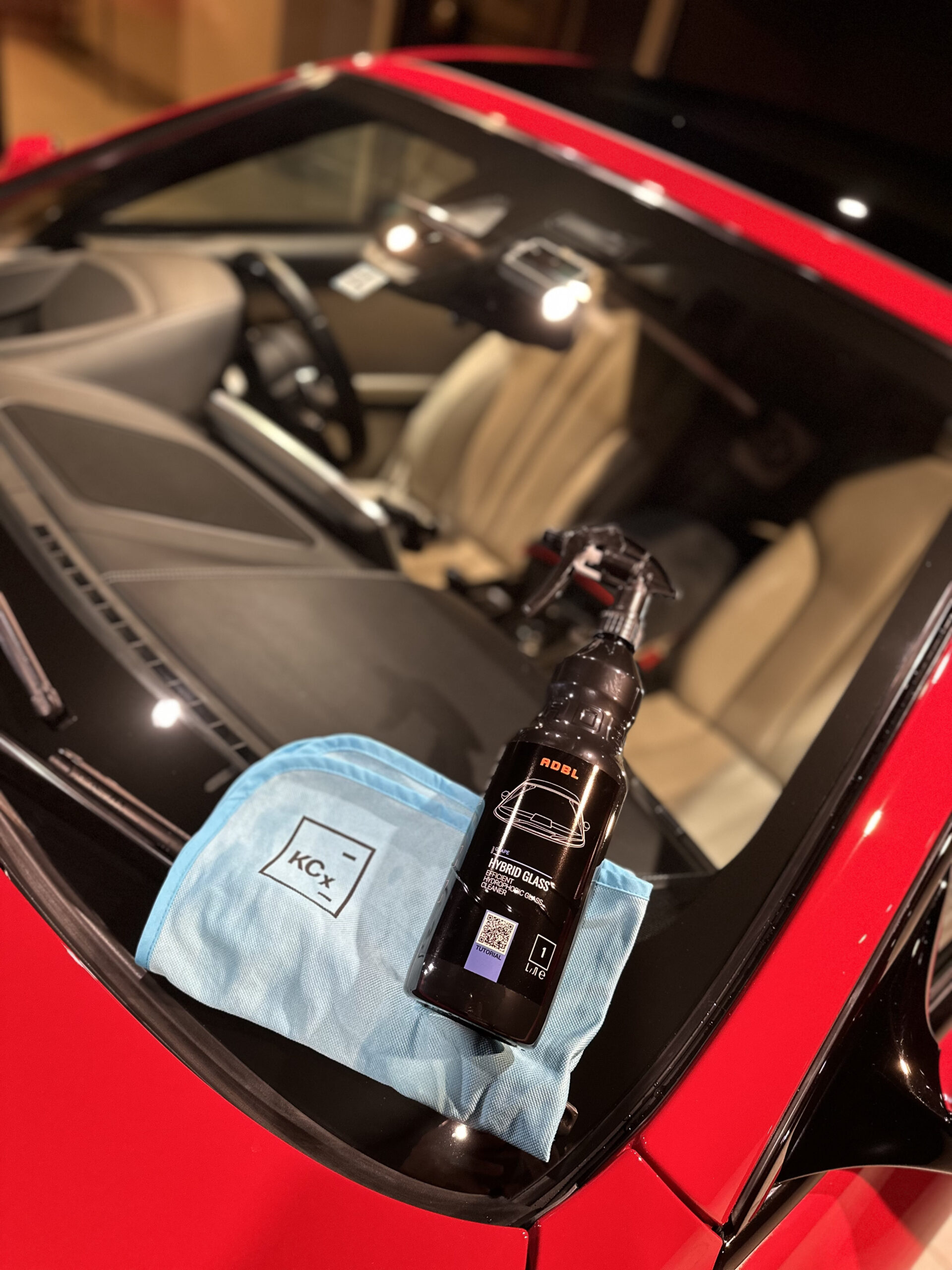 ADBL HYBRID GLASS ハイブリッドガラスでガラス面を清掃