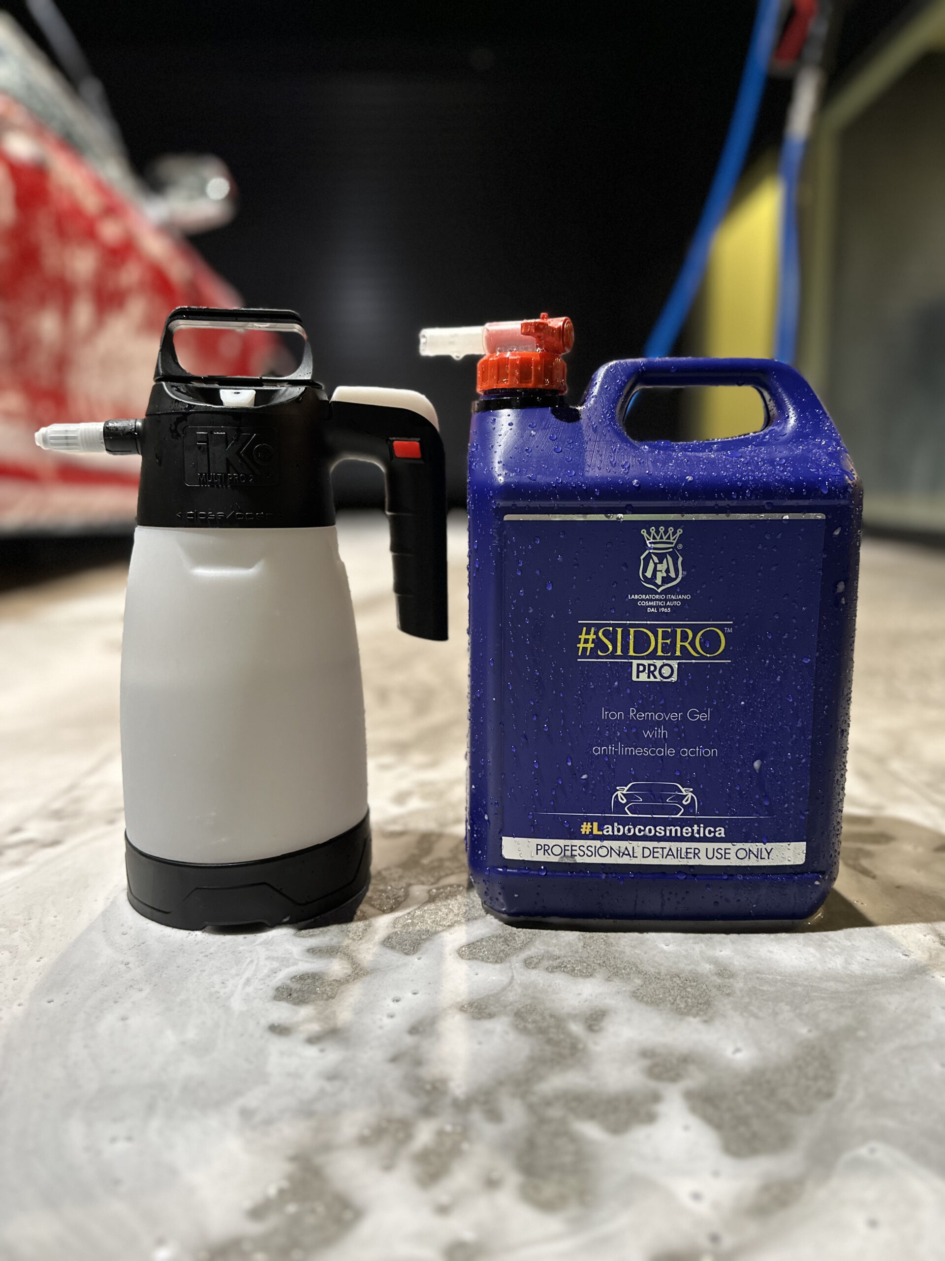SIDERO をボディへ噴霧して鉄粉除去