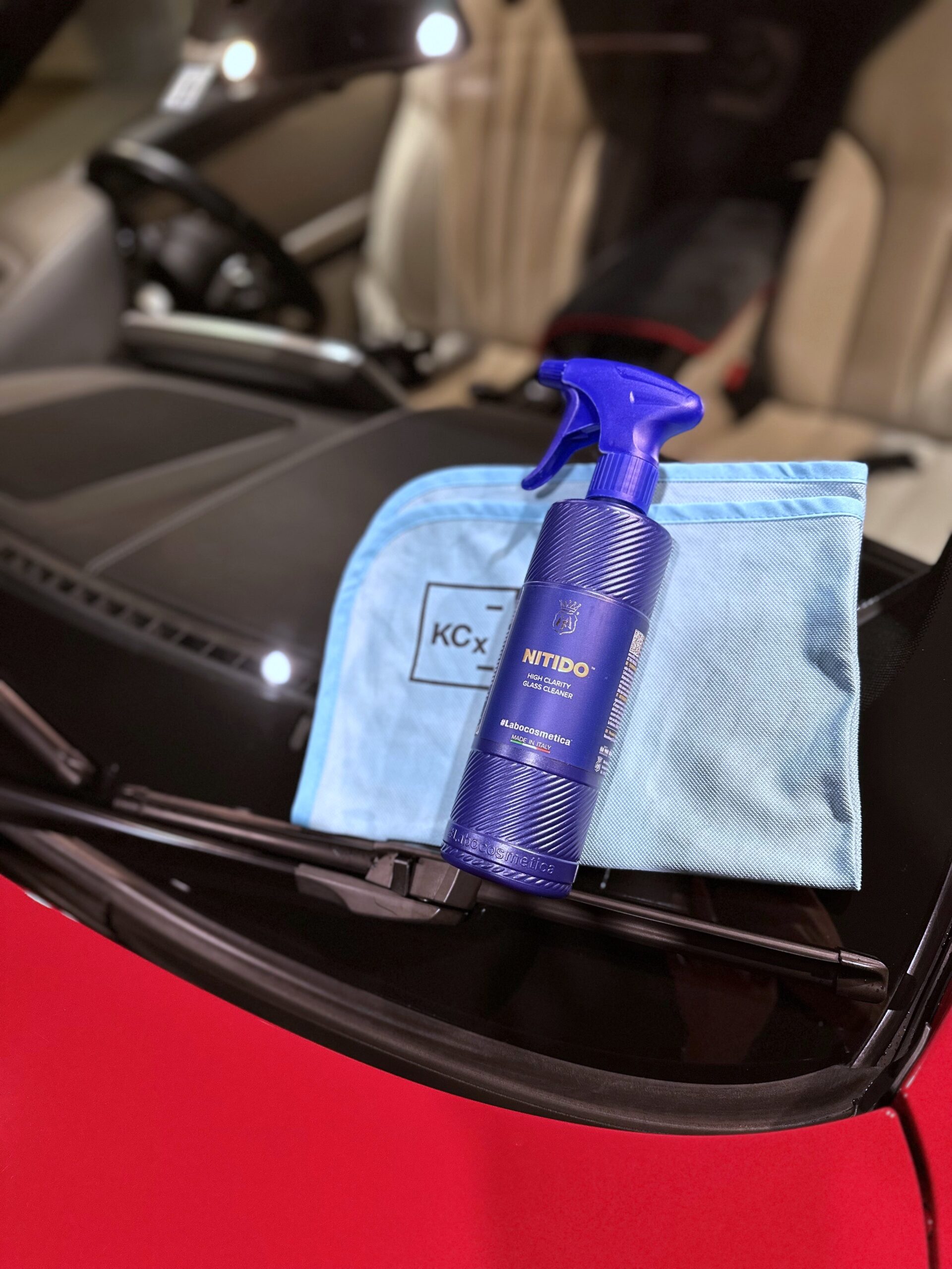 Labocosmetica NITIDO ガラスクリーナーと Koch Chemie Pro Glass Towel