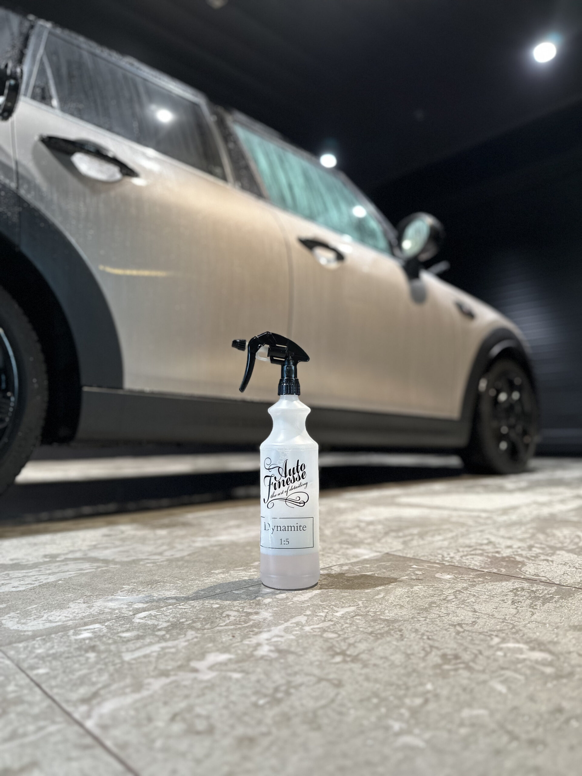 オートフィネス Auto Finesse Dynamite のボトル