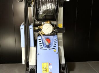Kränzle Profi175TST 三相200V 冷水高圧洗浄機の本体正面