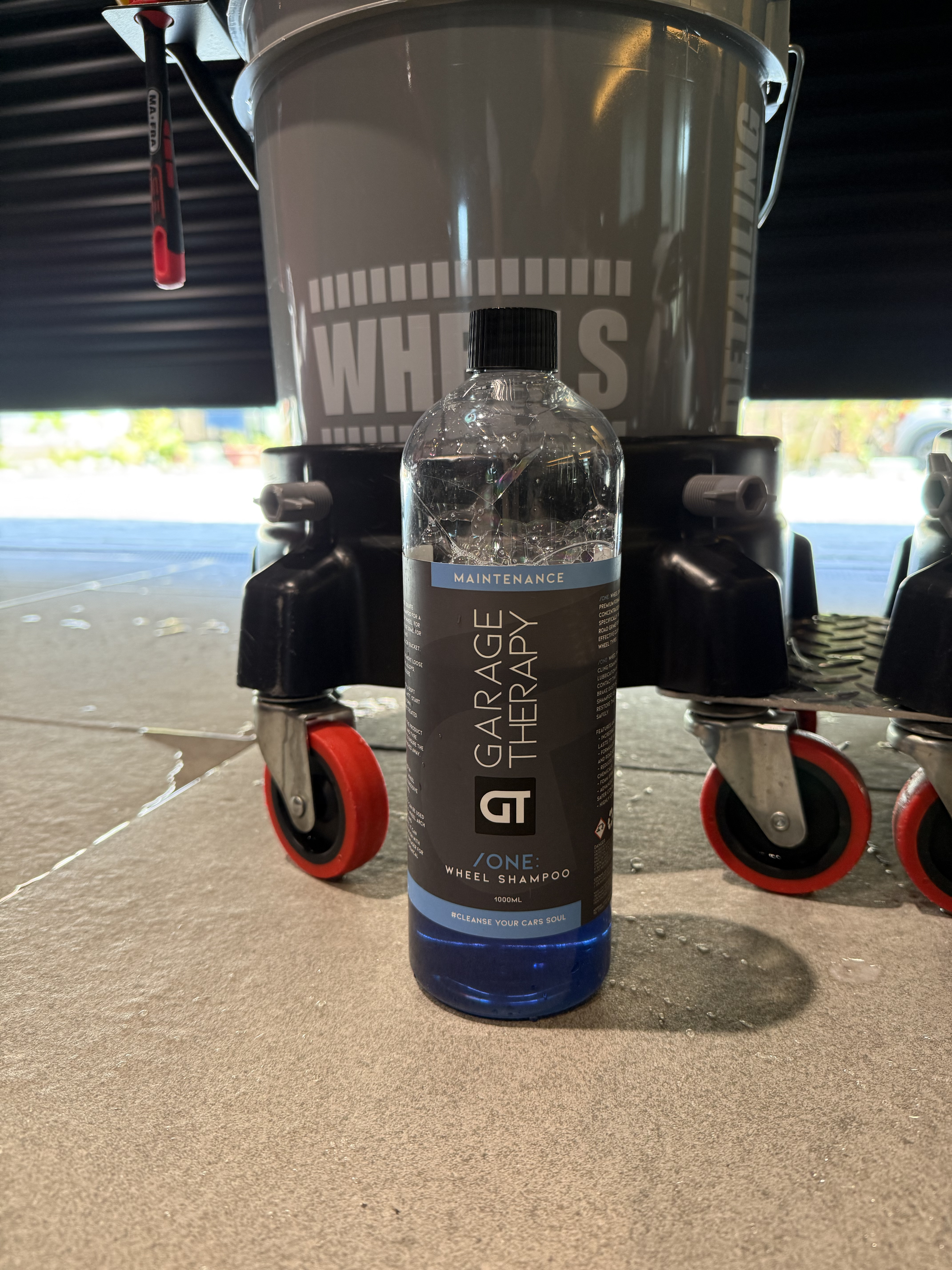ガレージセラピー Garage Therapy ONE Wheel Shampoo ホイールウォッシュ施工