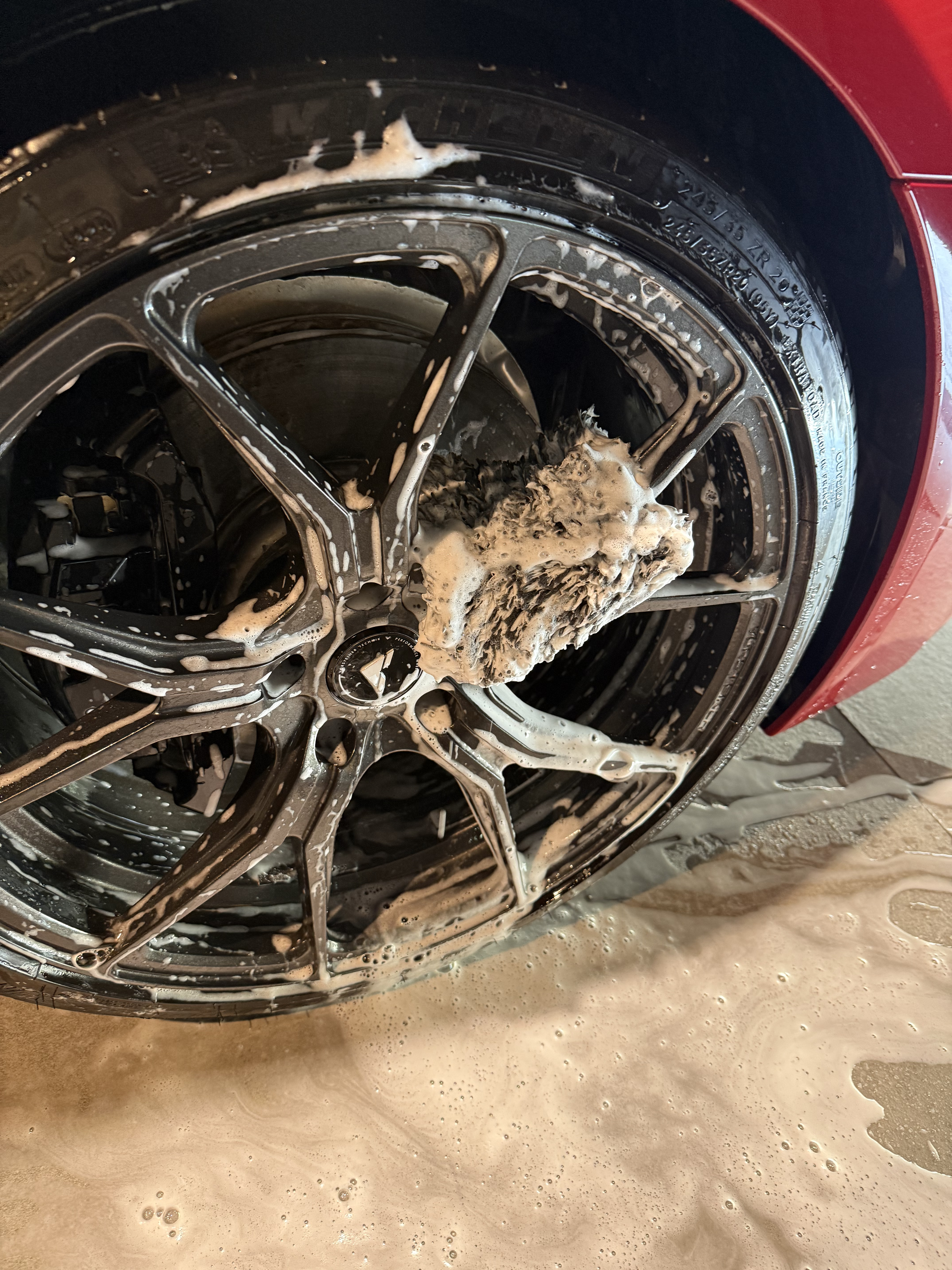 ワークスタッフ WORK STUFF HURRICANE WHEEL MITT ホイールミット使用